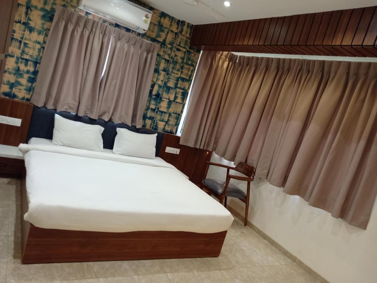 Hotel Suvarnam Residency Ahmednagar Extérieur photo